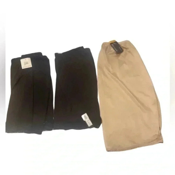 NWT lot of 3 assorted microfiber classic relaxed fit body foundation half slip M - Picture 2 of 2